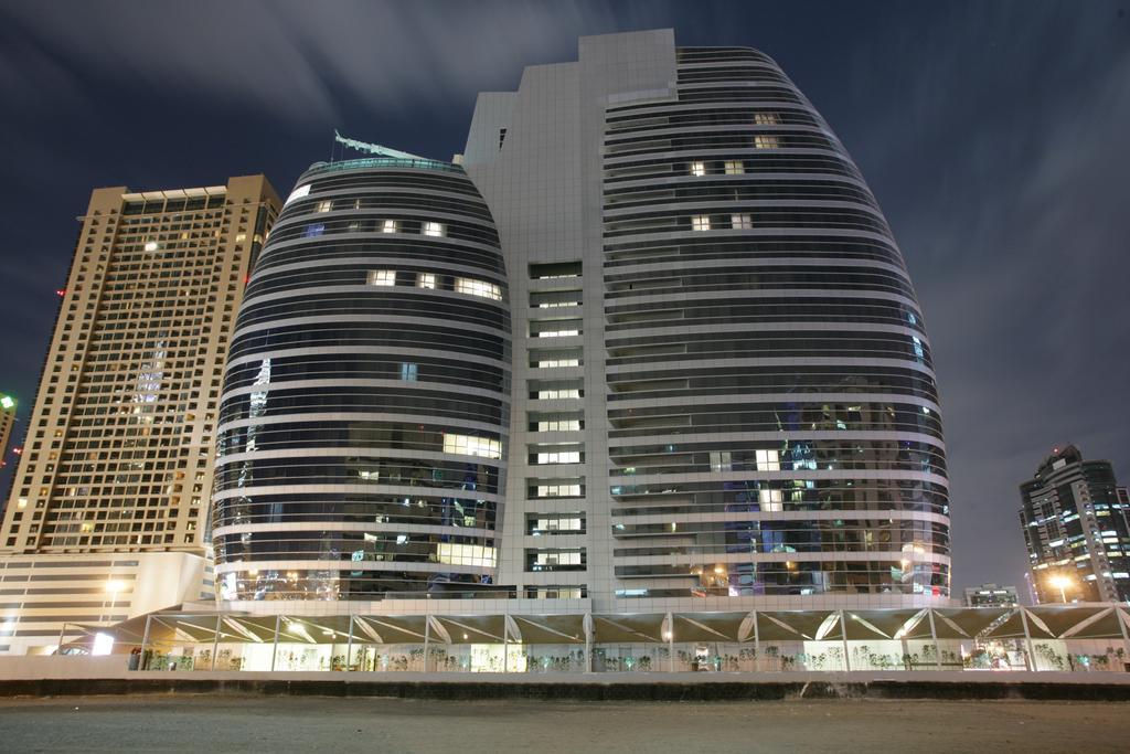 Citadines Metro Central Hotel Apartments Дубай Экстерьер фото